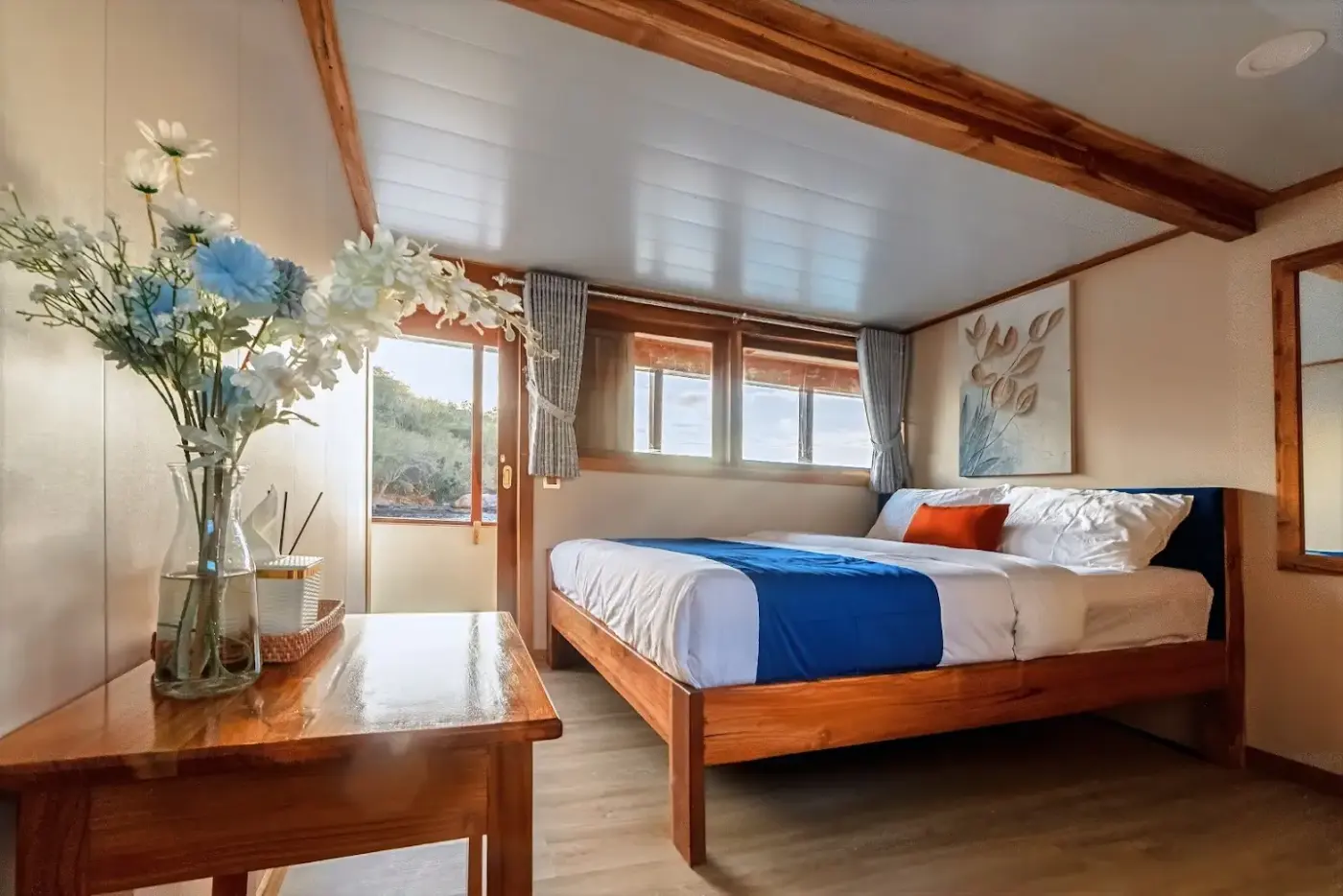 Deluxe cabin on board a phinisi